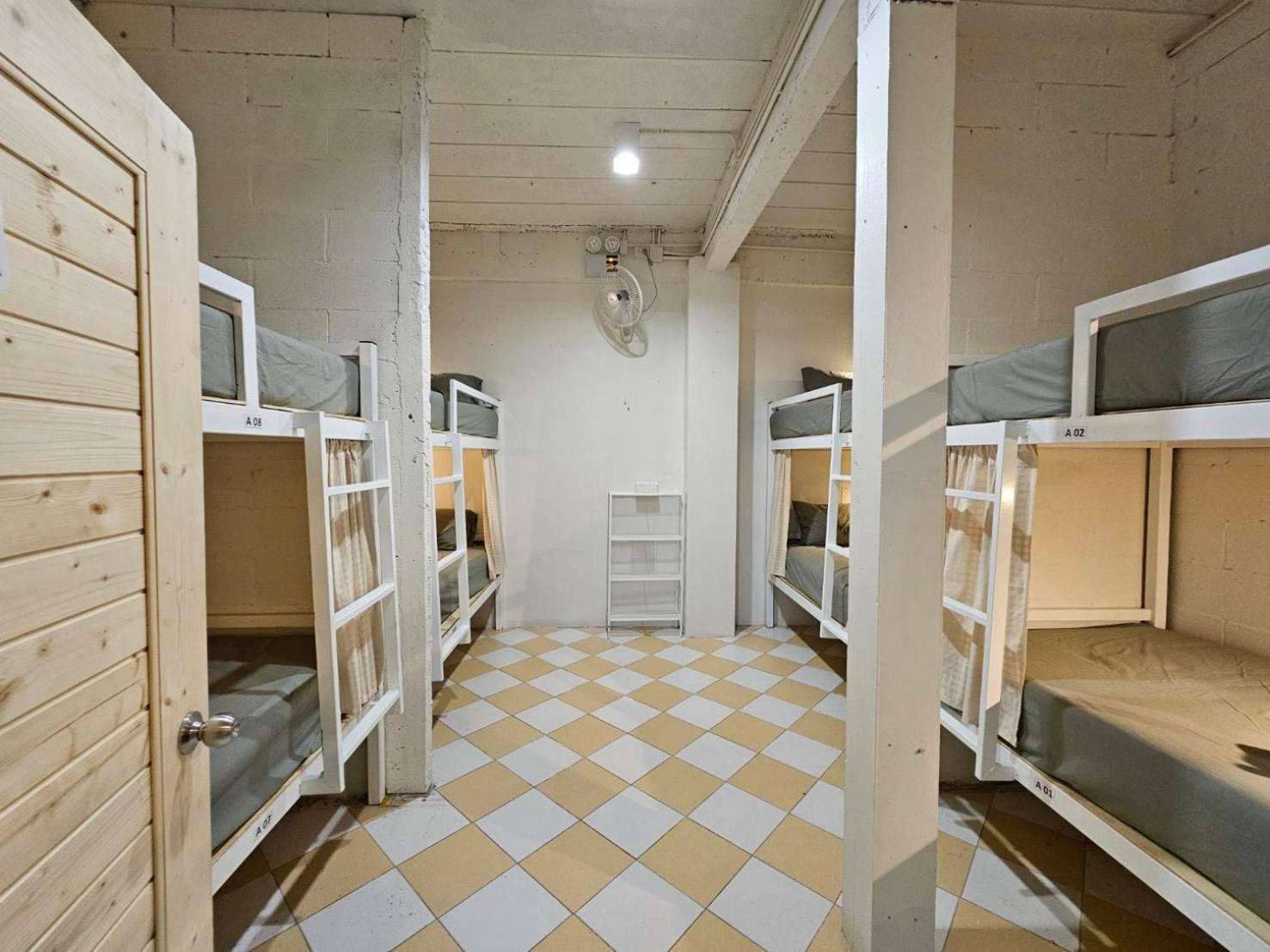 Hao Norn Hostel 통살라 외부 사진