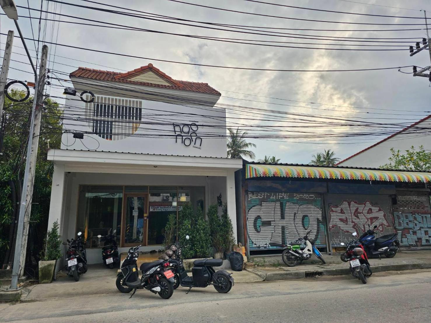 Hao Norn Hostel 통살라 외부 사진